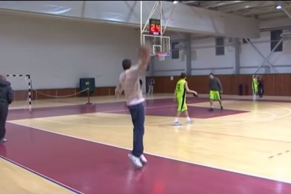 Bogdanović je i kao golobradi klinac davao lude koševe sa skoro pola i to iz horoga! (GIF) (VIDEO)