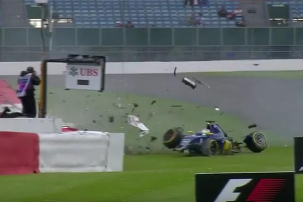 Zakucao se u zid: Vozač Formule 1 u bolnici posle nesreće u kvalifikacijama! (VIDEO)
