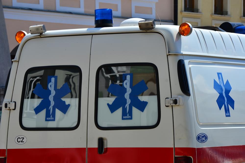U SURČINU TEŠKA SAOBRAĆAJNA NESREĆA: Povređen vozač (31) i još dvoje!