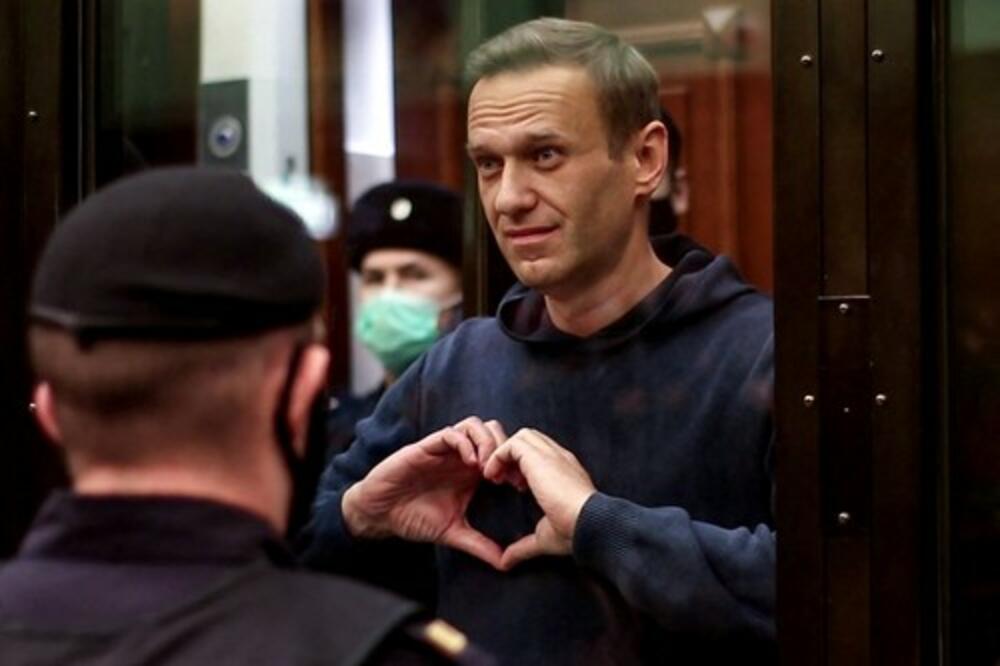 "MOGU DA SLOME VRAT PADOM S KREVETA": Navaljni opisao TORTURU u ozloglašenom ZATVORU!