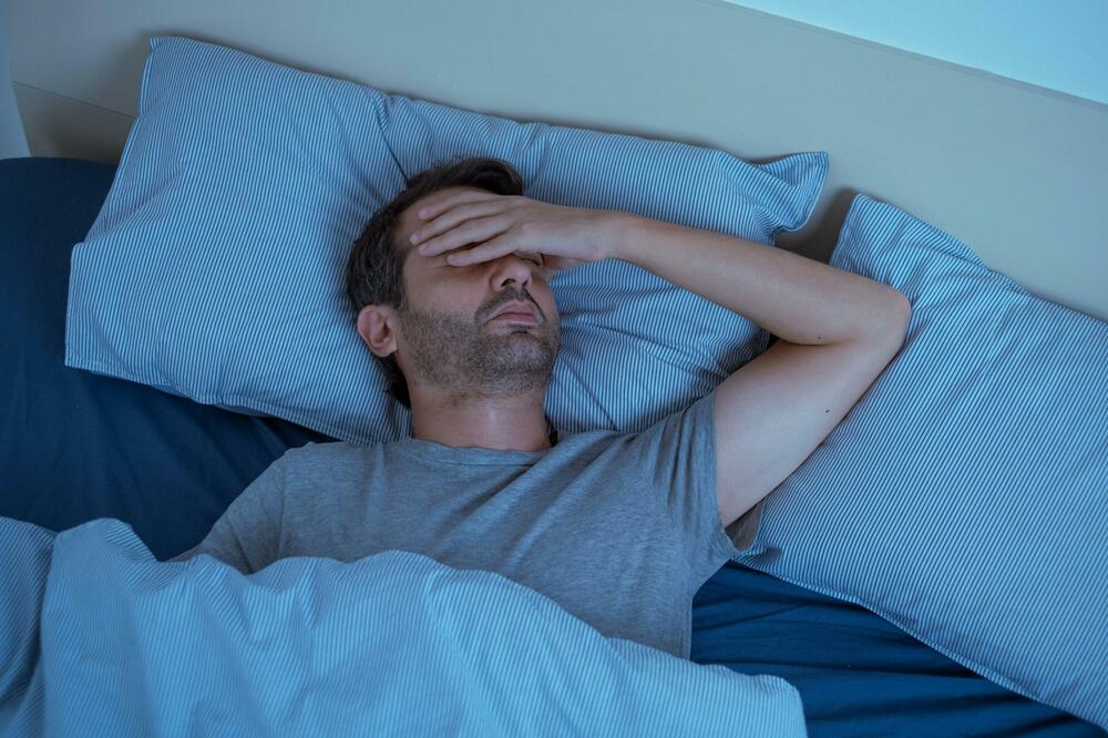STRUČNJACI UPOZORILI KOLIKO SATI SNA JE OBAVEZNO TOKOM NOĆI: Ako spavate MANJE od toga preti vam OZBILJNA BOLEST