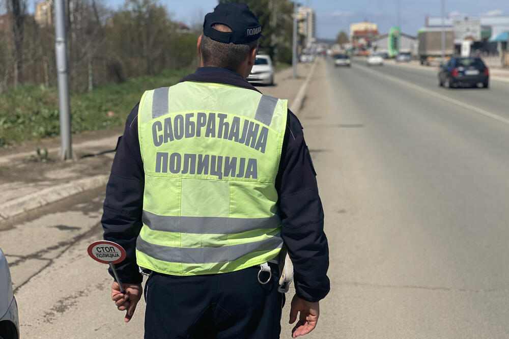 SAOBRAĆAJNA POLICIJA U LESKOVCU ZABELEŽILA 714 PREKRŠAJA: 56 vozača vozilo pod DEJSTVOM ALKOHOLA