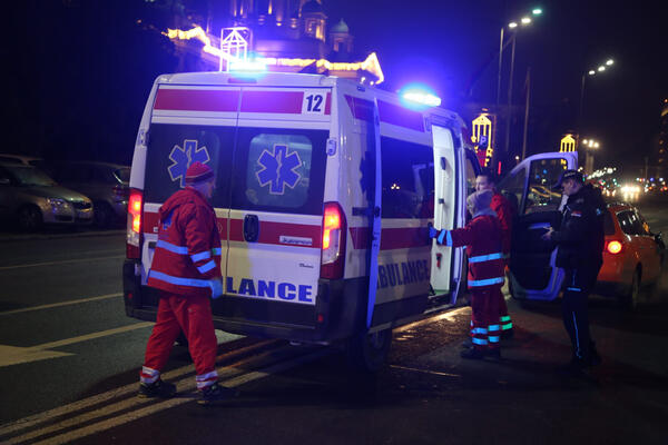 MEĐU POVREĐENIMA IMA I DECE: Detalji saobraćajne nesreće kod Beočina, četvoro povređenih u sudaru dva automobila
