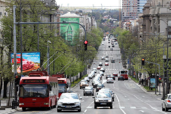 VEĆ SE ZAGUŽVALO NA GAZELI, A PRAVI ŠPIC JOŠ NIJE NI POČEO: U ovim delovima Beograda je najgore! (FOTO)