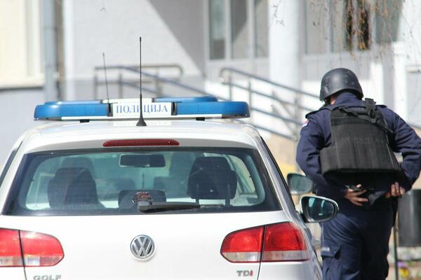 JOŠ JEDAN OBRAČUN SA NARKO-DILERIMA U BEOGRADU: Policija uhapsila Emira, traga se za još jednim