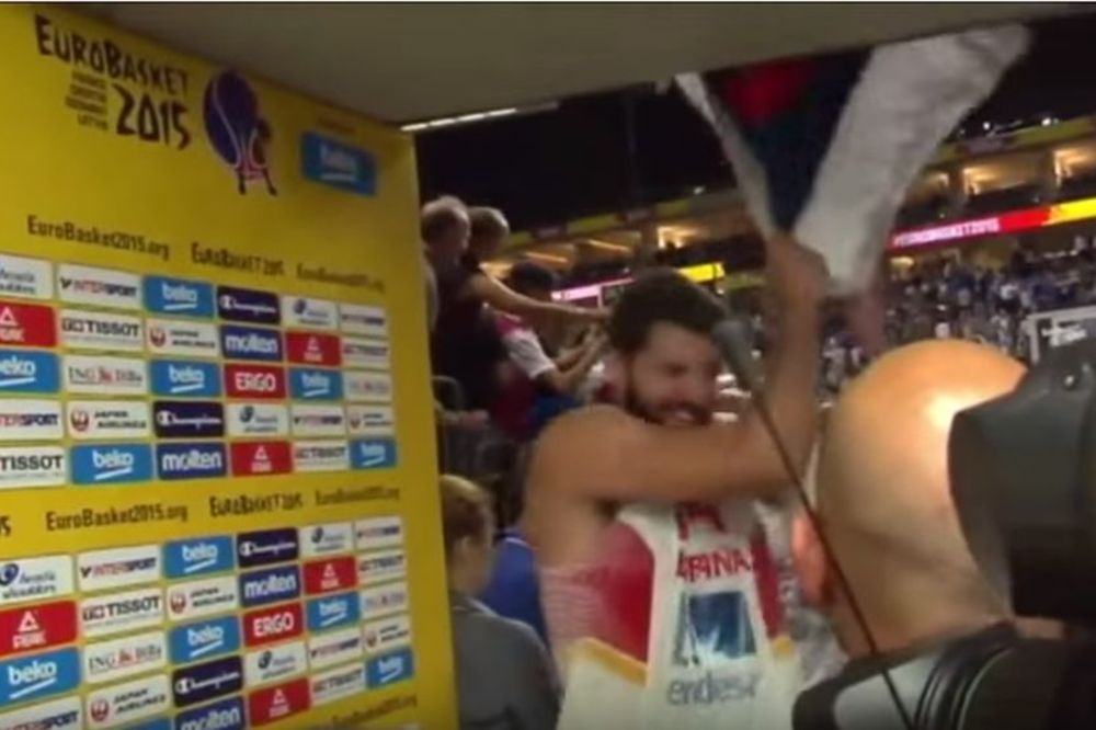 MIROTIĆA IZBACUJU SA EUROBASKETA: Zbog cepanja srpske zastave FIBA će ga suspendovati? (VIDEO)