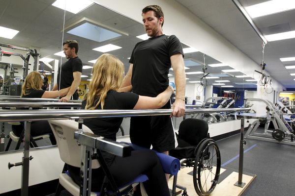 SRBIN ČINI ČUDA U AMERICI: Paralizovani hodaju PO PRVI PUT, zahvaljujući njemu! (VIDEO)