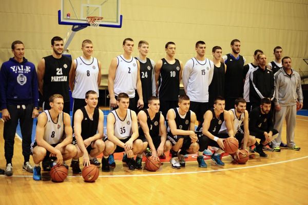 Partizan predstavio novi tim! Božić ne obećava ništa sem borbe! (FOTO)