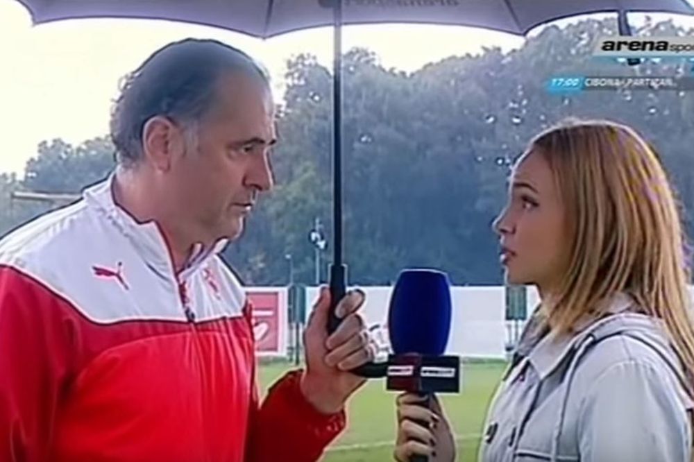 Veliki gospodin: Grof Božović ponovo pomogao zanosnoj reporterki da ne pokisne! (VIDEO)