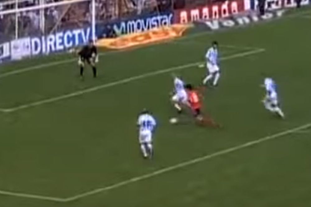 Preslikani Maradona: Ovo je gol Aguera sa 16 godina koji je najavio neverovatnu karijeru! (VIDEO)