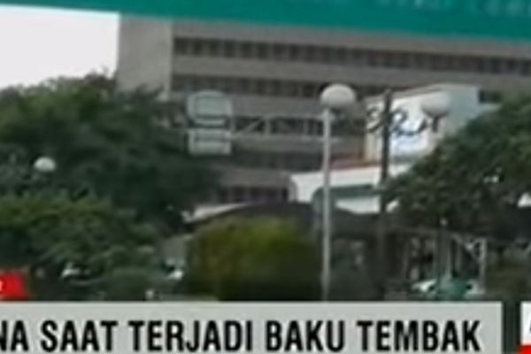 Serija terorističkih napada u Džakarti, najmanje 7 mrtvih! (VIDEO)