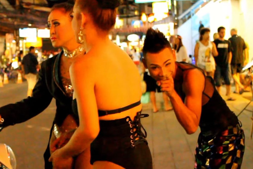 Kraljice noći za dobro jutro: Ovako izgleda ulica prostitutki u Pataji! (VIDEO)