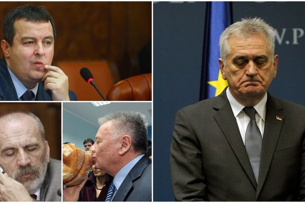 Oni stvarno nisu normalni: Najbizarniji nastupi srpskih političara! (FOTO) (VIDEO)