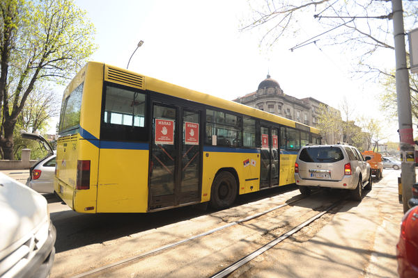Najpaklenija autobuska linija u Beogradu: Vožnja ovom rutom prava je noćna mora!