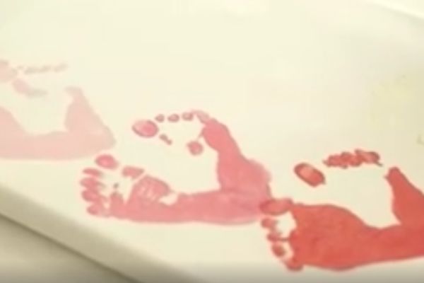 Uramite otiske stopala svoje bebe (VIDEO)
