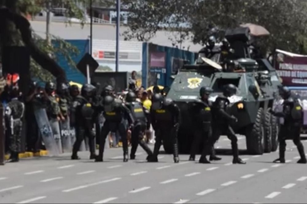 Kad će Stefanović ovako? Kad peruanska policija zaigra ni Majkl Džekson im nije ravan (VIDEO)