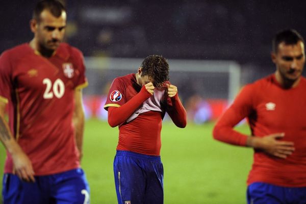 Orlovi nikako da polete: Reprezentacija Srbije pala još niže na FIFA rang listi! (FOTO)