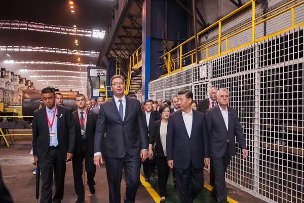 Predsednik Kine zajedno sa Vučićem poručio u Smederevu: Zahvaljujući železari bićemo vodeći u regionu! (FOTO)