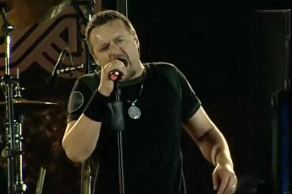 ORILO SE ZA DOM SPREMNI: Tompson održao koncert u Mostaru pred 10.000 ljudi! (VIDEO)
