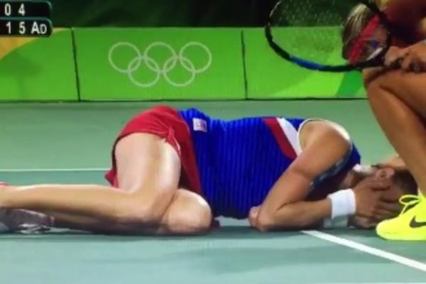 Martina Hingis hicem u glavu patosirala rivalku, a potom preokretom došla do finala OI! (VIDEO)