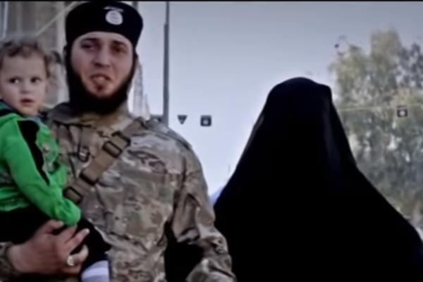 Ova Crnogorka je postala bog na ratištu Sirije! (VIDEO)