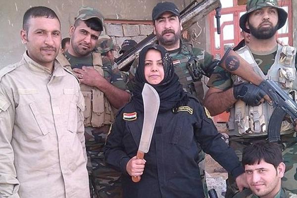 Žena protiv džihadista: Ubija ih i kasapi, a njihove glave... (FOTO) (VIDEO)