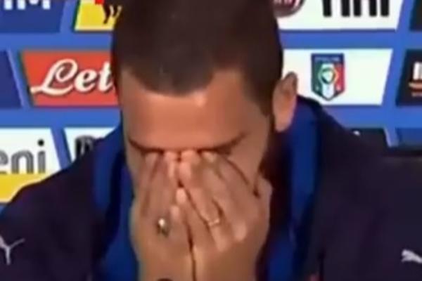 I on je samo čovek: Stameni štoper Juventusa plakao kao kiša posle tragedije koja ga je zadesila! (VIDEO)
