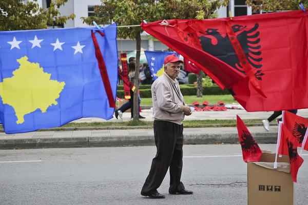 Ne odustaju: Priština traži priznavanje DRŽAVE KOSOVO i granice!