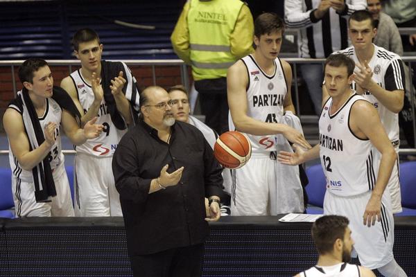 U JEZIVOM STANJU! Okrenuće vam se želudac kada vidite od čega boluju igrači Partizana! (FOTO)
