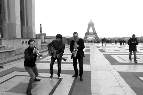 Grupa Regina napravila HAOS NA ULICAMA PARIZA! (FOTO)