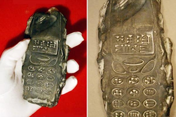 OTKRIVENA ISTINA o 800 godina starom MOBILNOM TELEFONU! (VIDEO)