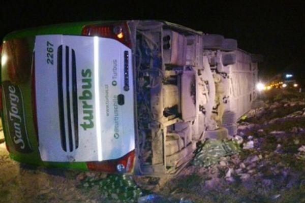 POGINULO 19 LJUDI, 20  povređeno: Velika autobuska nesreća u Argentini! (FOTO)
