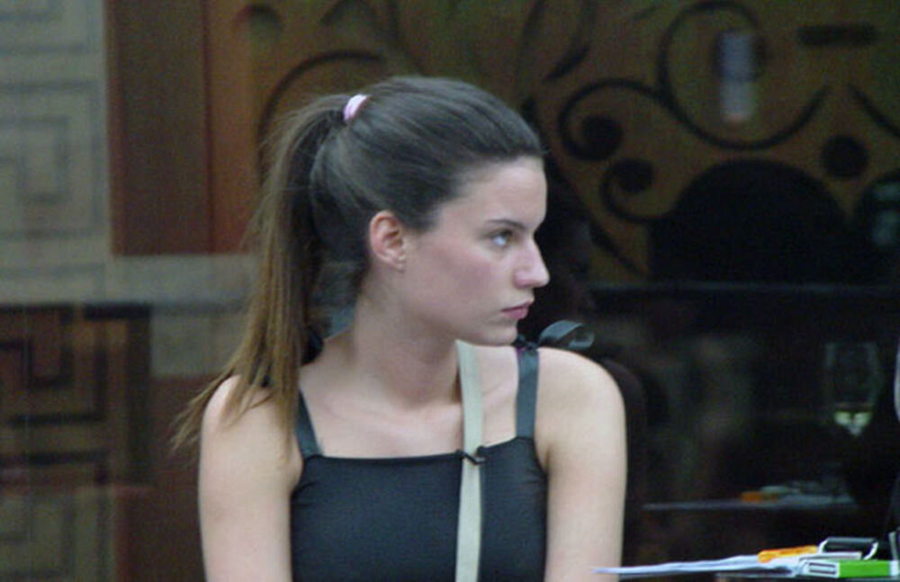 Sanja Brnović 2010. postala je poznata javnosti kada se pojavila u VIP 'Velikom bratu'