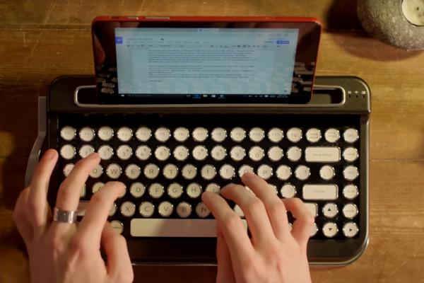 Tastatura kao pisaća mašina - hit koji će osvojiti svet (VIDEO)