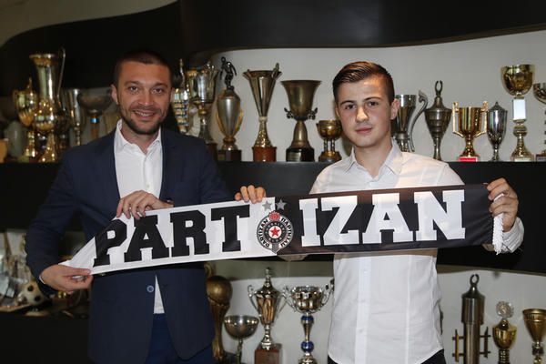 ZVANIČNO! Promovisani budući asovi Partizana! (FOTO) (VIDEO)