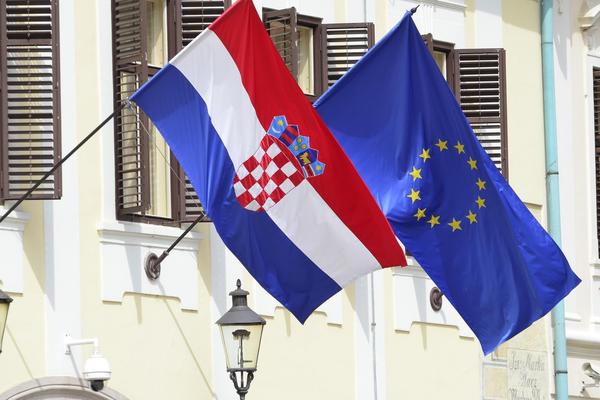 MI NISMO HRVATI! Preti li otcepljenje Istre od Hrvatske? Ovi ljudi se zalažu za Republiku Istru!