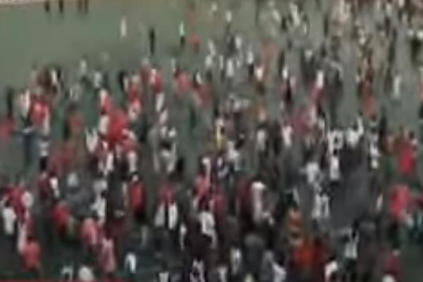 Osam mrtvih, 49 povređenih: Cela fudbalska planeta jeca i plače posle jezive navijačke tuče! (UZNEMIRUJUĆI VIDEO)