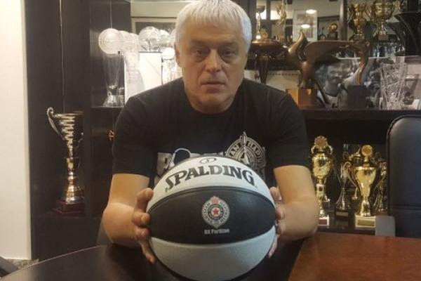 MUTA ZVANIČNO POTPISAO: Hoću da Partizan bude kao pre 20 godina kada sam bio trener! (FOTO)