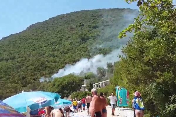 UHAPŠEN PIROMAN! Poljak izazvao požar u Crnoj Gori, dva aviona i helikopter gasili vatru!