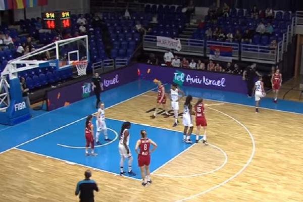 Juniorke "nevaljale" posle ulaska u finale! Košarkašice slavile uz srpsku majku! (FOTO) (VIDEO)