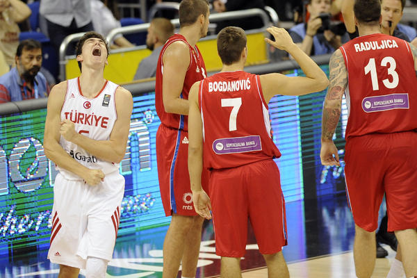 BIĆE PAKAO! Ovako turski košarkaš najavljuje utakmicu protiv Srbije! (FOTO)
