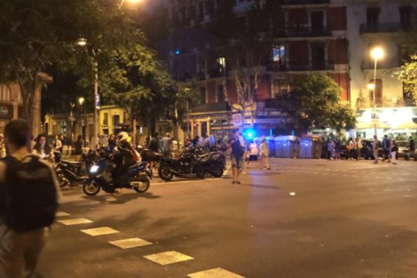U BARSELONI U TOKU ANTITERORISTIČKA OPERACIJA: Policija opkolila područje Katedrale Sagrada Familia!