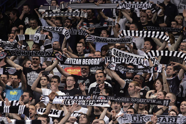 ON STIŽE I BIĆE SIGURNO KRALJEVSKI DOČEKAN: Specijalno pojačanje za Partizan i Grobare na prvom košarkaškom derbiju! (FOTO)