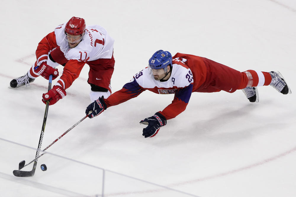 Do finala sa pola gasa! Rusija možda nema zastavu, ali zato ima doktore hokeja! (VIDEO)