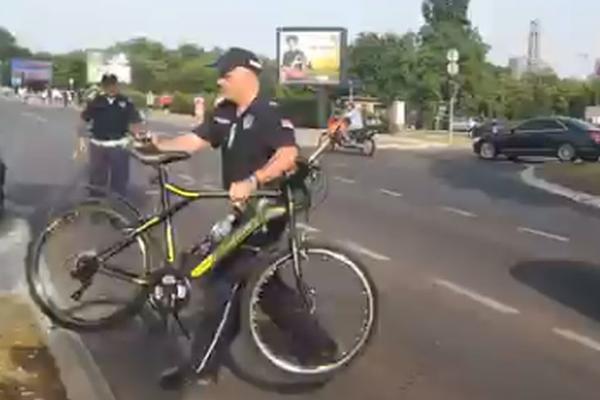 PIJAN KAO SMUK: Policija zaustavila biciklistu, kog kojeg je ustanovljen 3,21 promil alkohola u krvi!