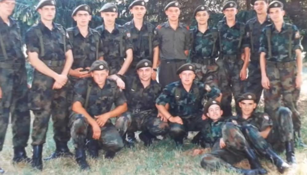 Srpski vojnici koji su branili karaulu Košare  1999.godine  