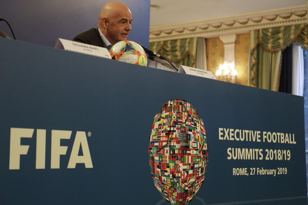 FUDBAL NIKAD VIŠE NEĆE BITI ISTI: FIFA menja sedam ključnih pravila, najvažnije je ono za igranje rukom!