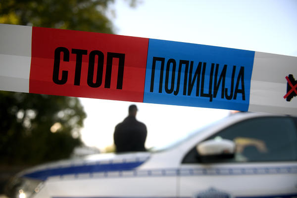 UHAPŠENA BAKA (71) U AKCIJI "GNEV": Policija u kući pronašla AUTOMAT i LOVAČKU PUŠKU!