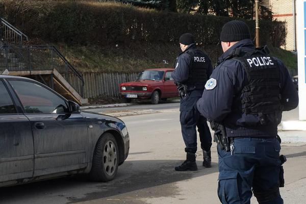 POTRAGA U TOKU! Muškarac pobegao iz zatvora u Vučitrnu