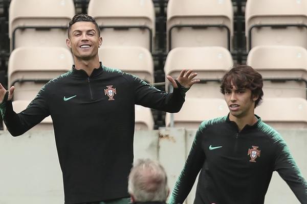 UPOZNAJTE ZLATNOG DEČAKA: Ronaldov naslednik proglašen za najboljeg u Evropi!